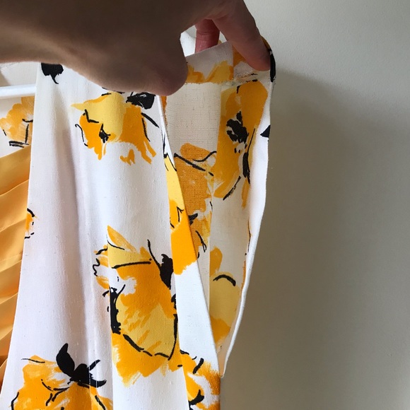 Vintage floral print midi dress with faux wrap top - Picture 11 of 16